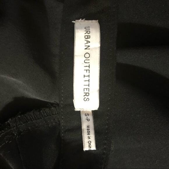 Urban Outfitters Black Blouse Long Sleeve S/P Peekaboo & Keyhole Whimsy Goth - Picture 4 of 10